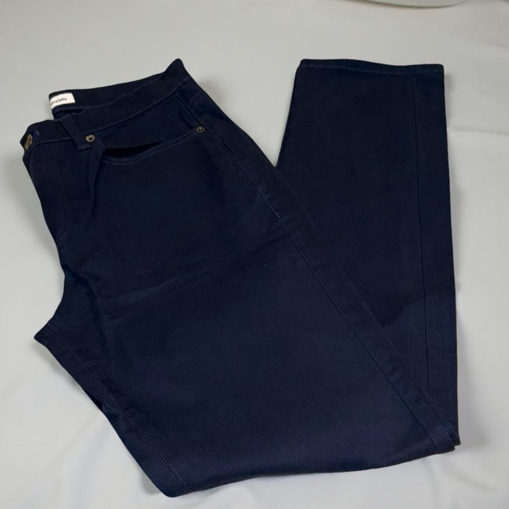 Amazon Essentials Men's Dark Blue Chinos